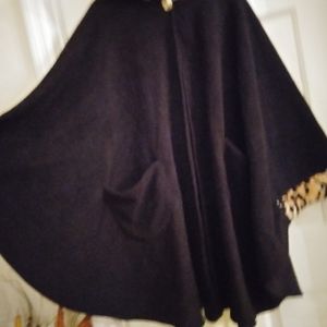 Black Leapard trim hooded poncho one size